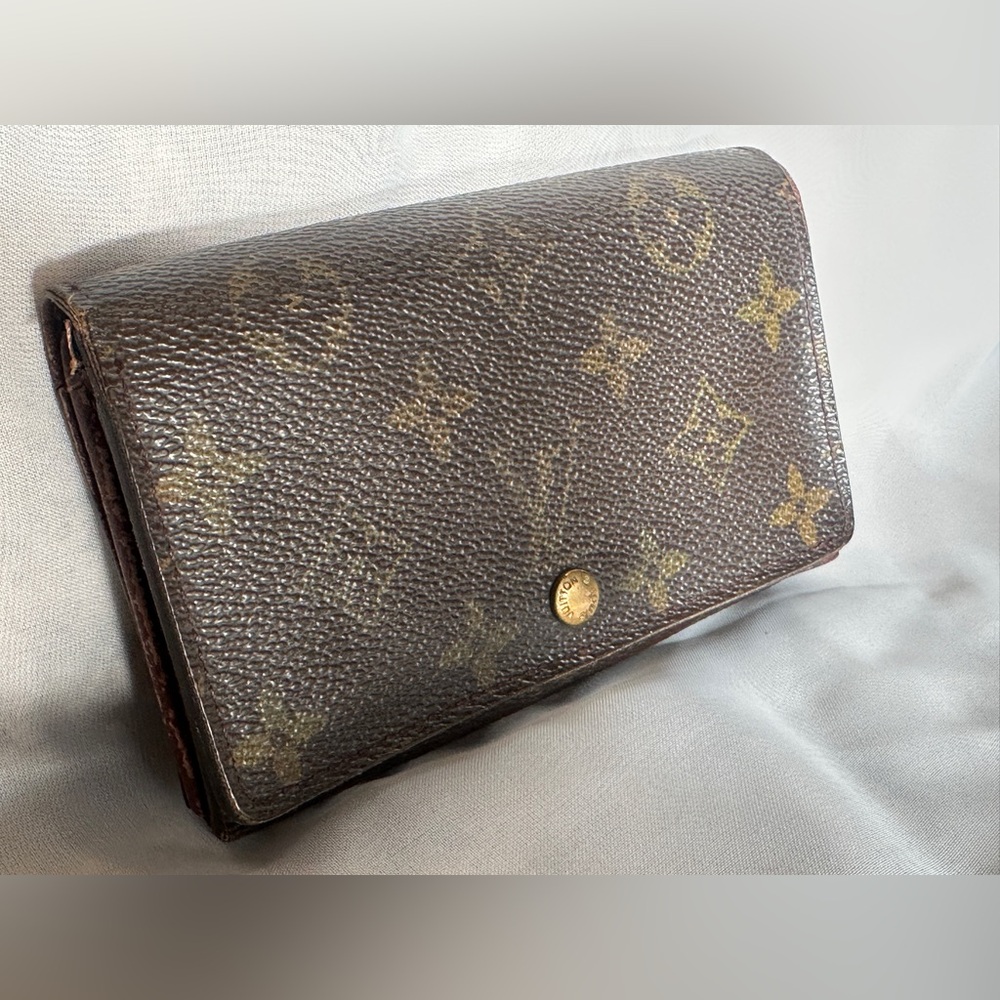 Louis Vuitton Monogram Brown Wallet